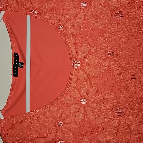 Tiana B summer dress melon with lace daisy overlay very pretty - Picture 2 of 4